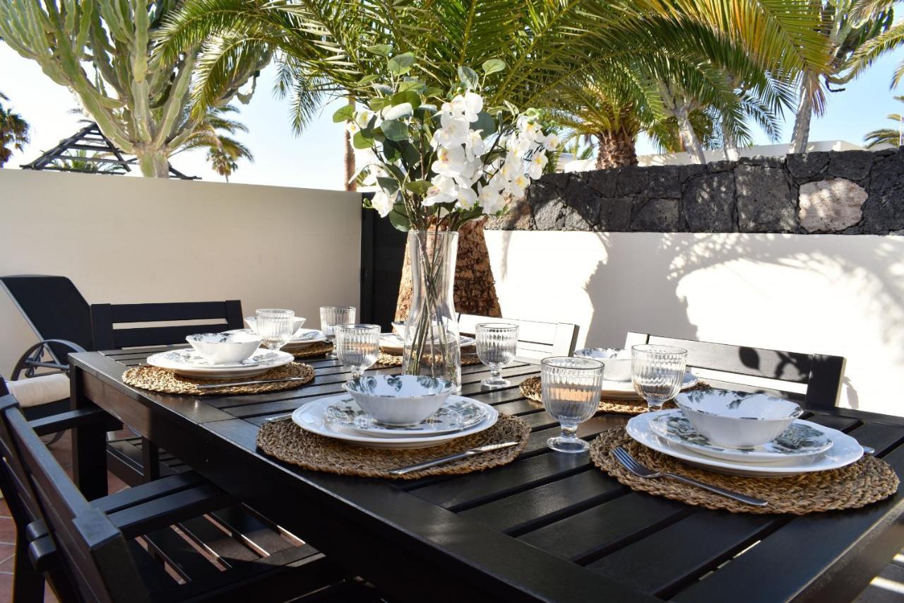 Sunny Bungalow In Front Of The Sea 3 Bedrooms Costa Teguise Bagian luar foto
